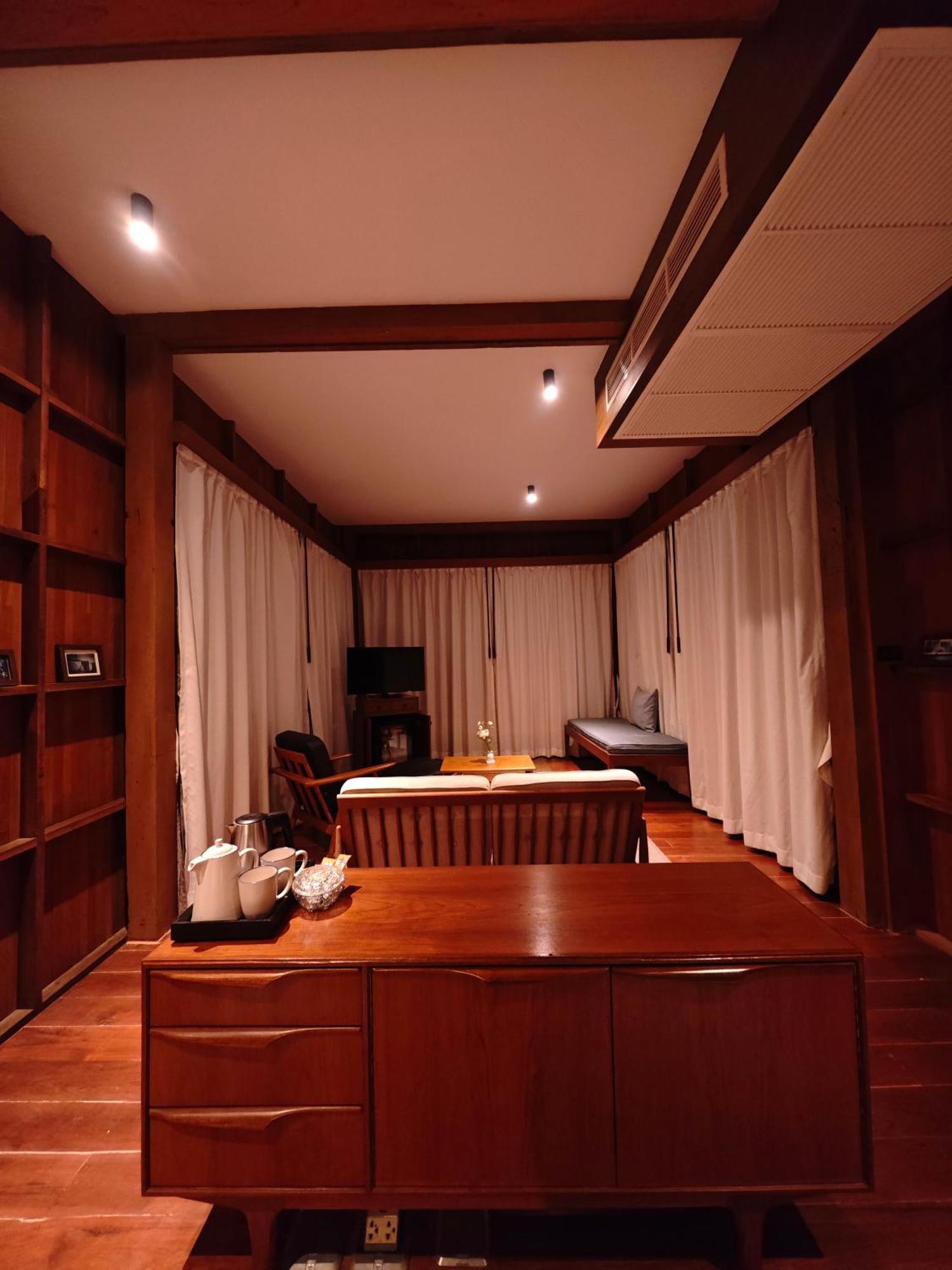 Chann Bangkok Noi Kültér fotó